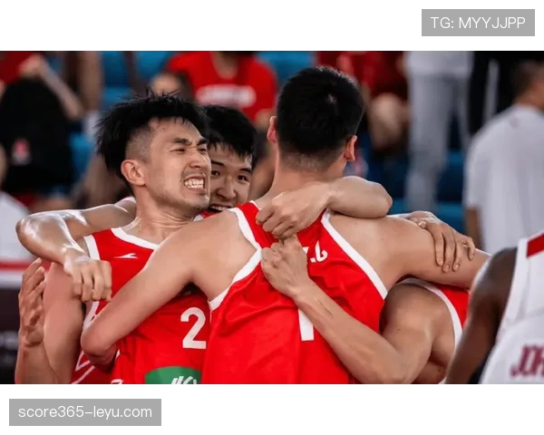 友谊赛男篮对决：某队逆转关键时刻获胜！