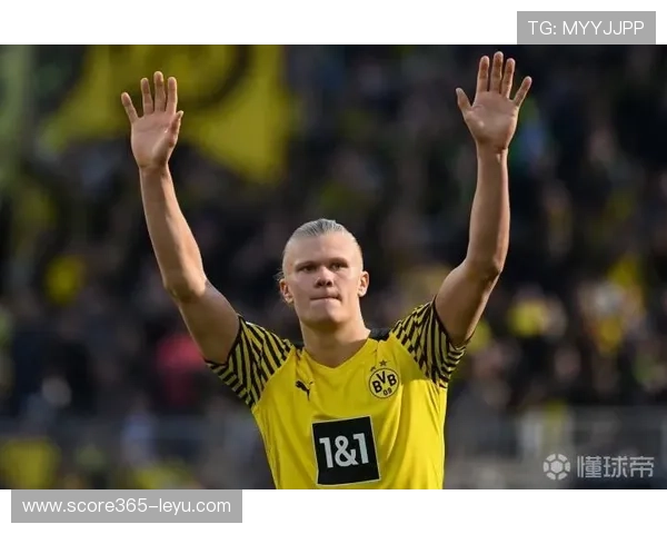 实时快讯型内容破局：从多特蒙德社媒策略，看科技体育热点追踪新方向