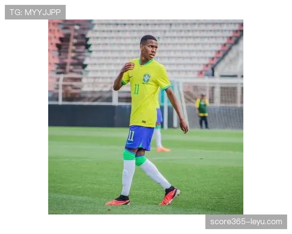 巴萨中场新星崭露头角,卓越组织力引领球队战术升级 巴萨中场新星崭露头角,卓越组织力引领球队战术升级