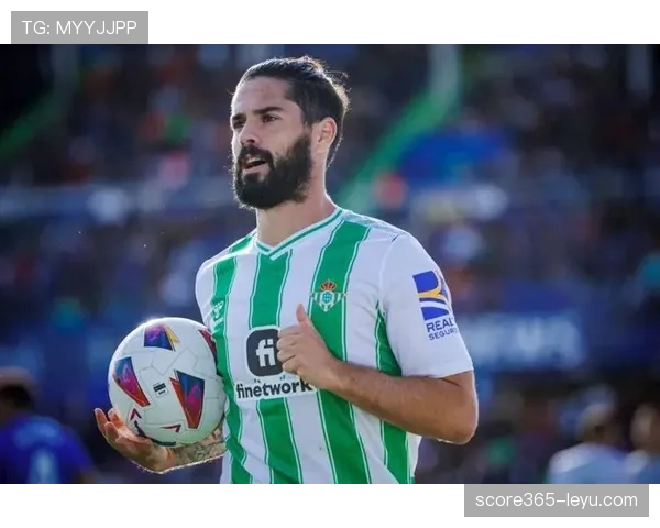 塞维利亚德比战火重燃,主队誓阻宿敌点燃激情对决 塞维利亚德比战火重燃,主队誓阻宿敌点燃激情对决